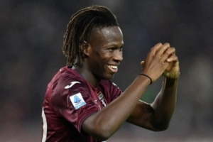 Kaiyun Sports-开云体育-罗马诺:都灵续约球队20岁边锋恩杰,新约到2029年并附带续约选项