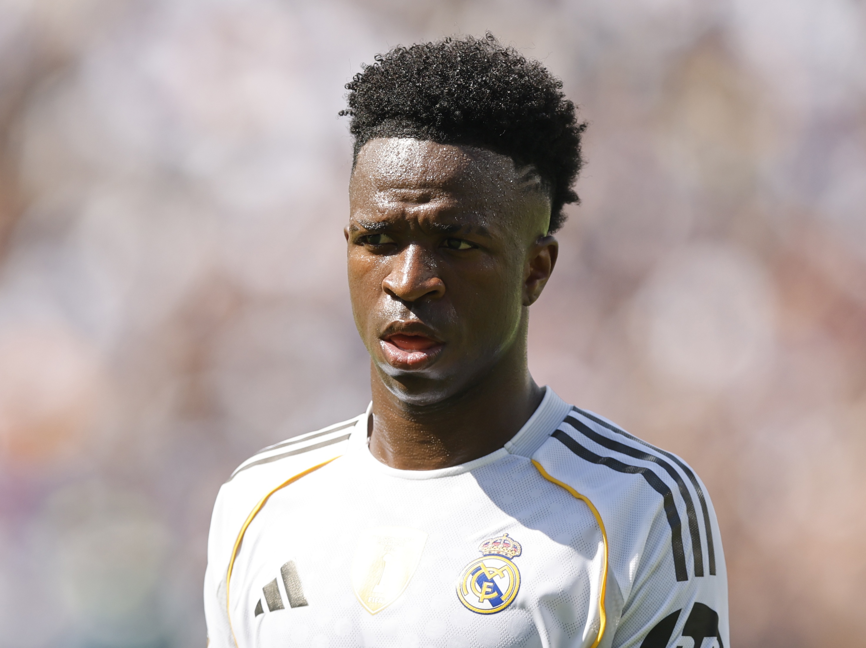 开云体育平台-ESPN：皇马与维尼修斯的新合同谈判已停滞数周