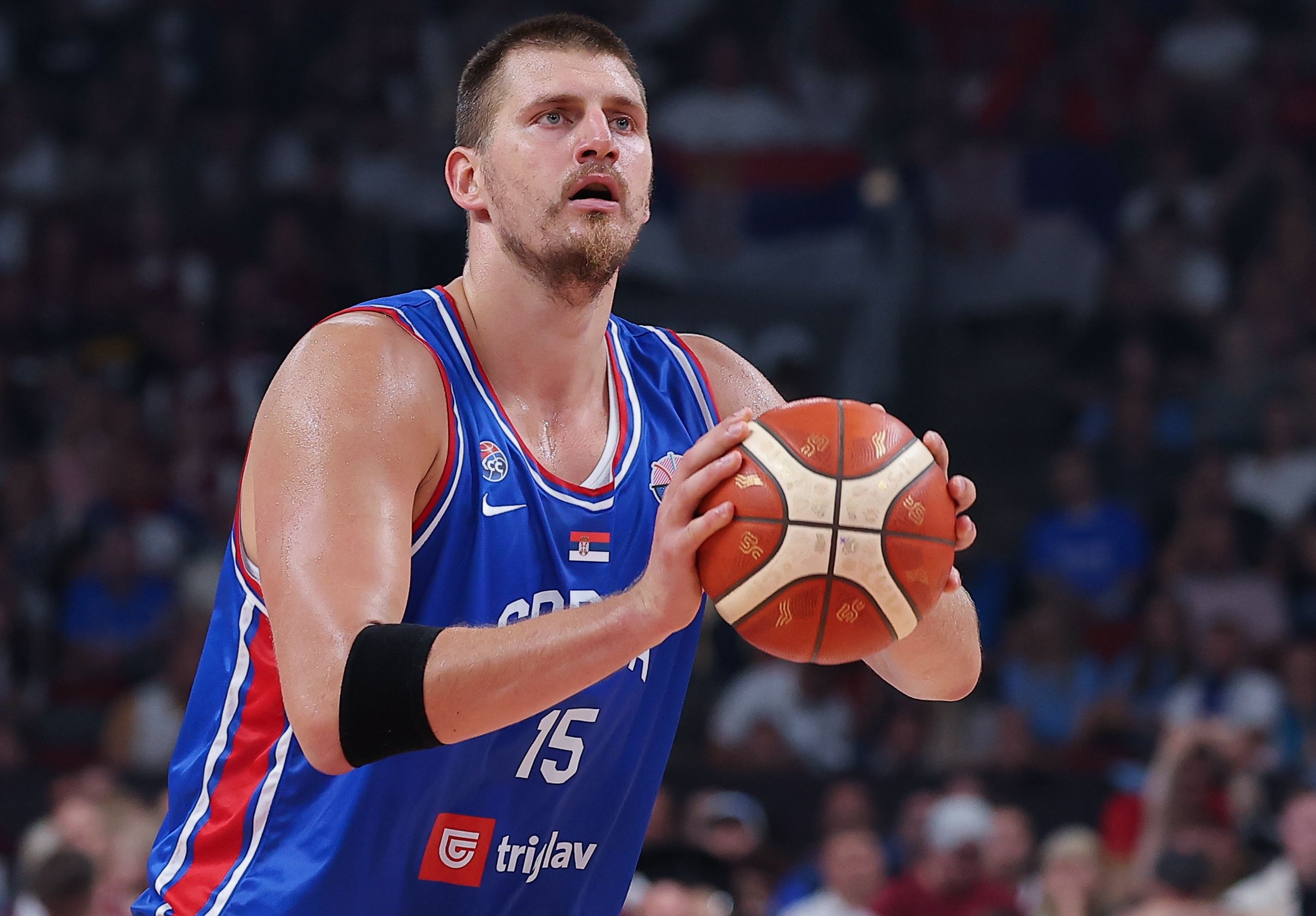 彼得鲁舍夫：约基奇是球队的领袖 我们会尽力去帮助他