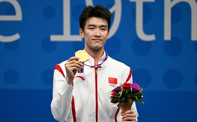 开云登录入口-李诗沣击败石宇奇亚运男单夺冠 期待巴黎冲金